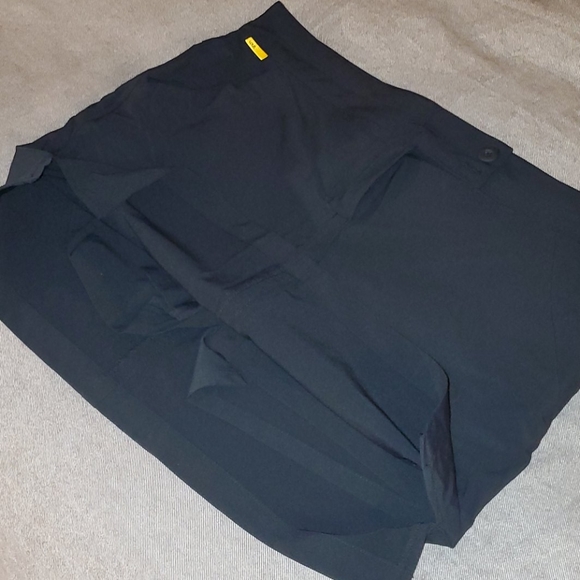 LOLË Skort Size 10 - Picture 2 of 7